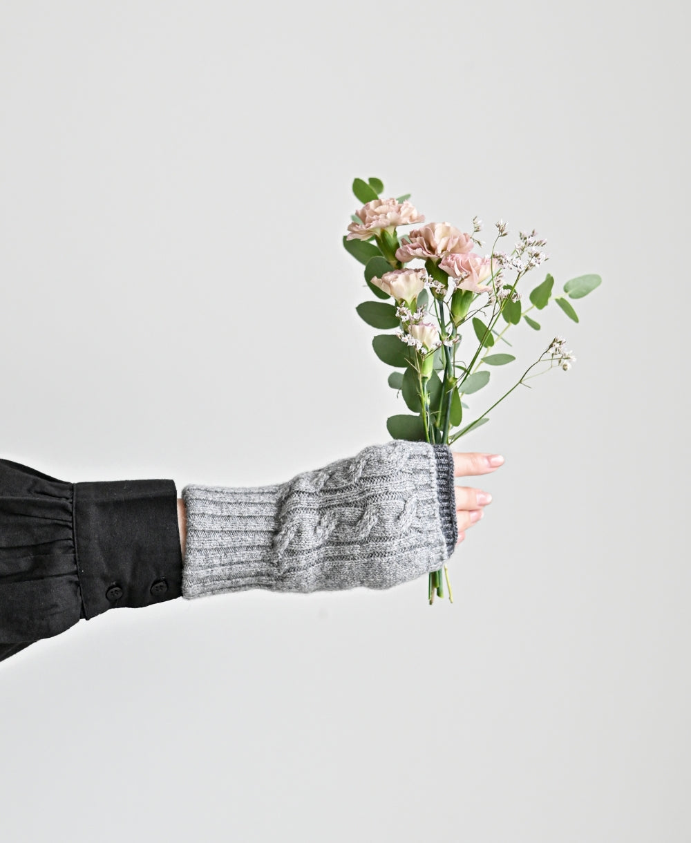 紡毛ウールの重ねミトン【最高級メリノウールの裏地つき】